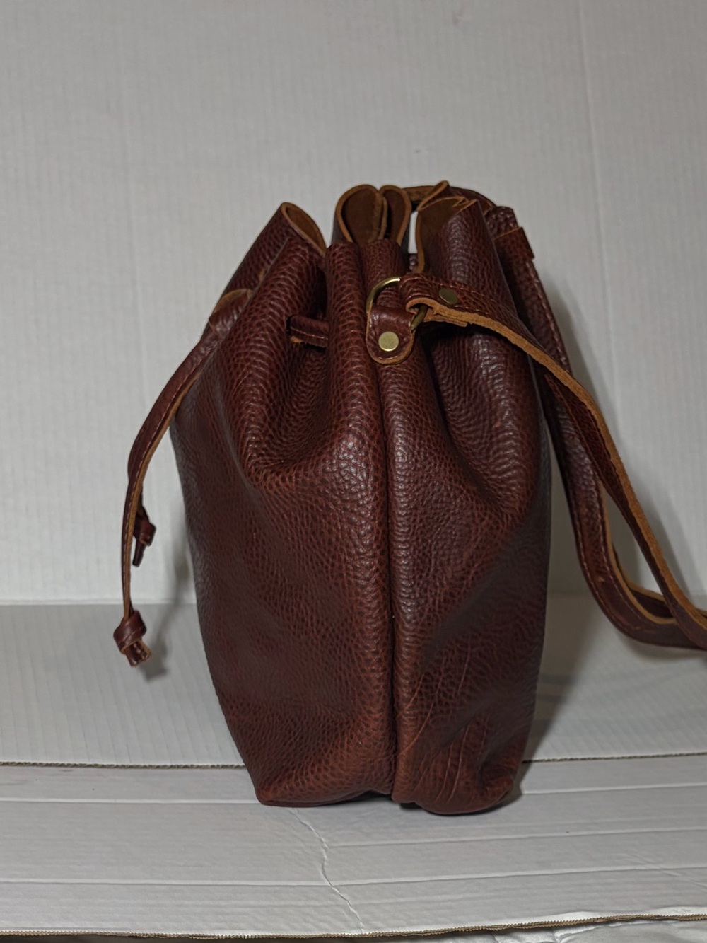 Portland Leather Goods Drawstring Bucket Bag - Picture 4 of 9